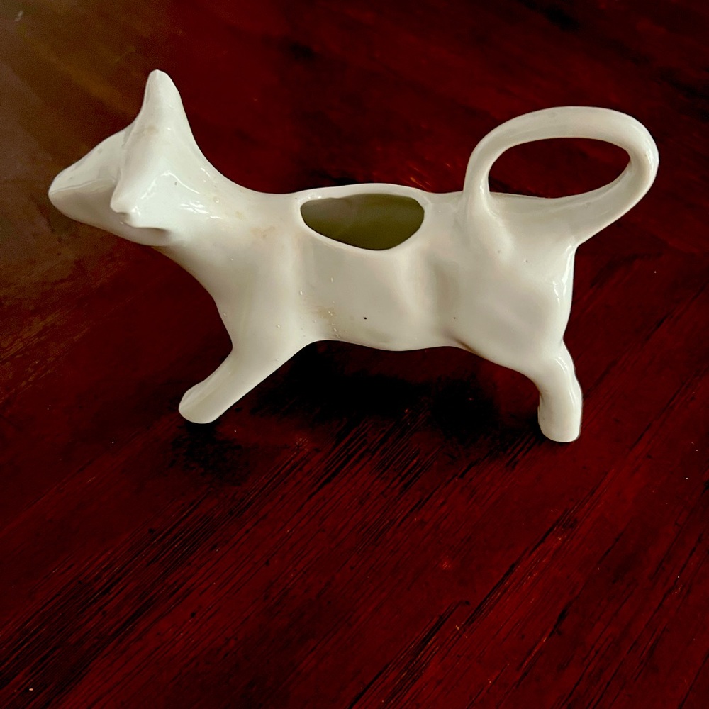 Vintage Cow Creamer